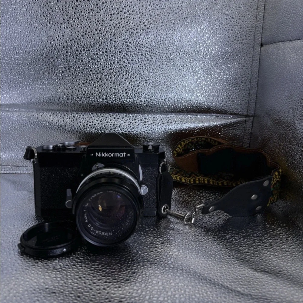 WORKING Black Nikon Nikkormat FTn 35mm Film SLR Camera With lens/case/ & Manuals